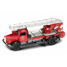 ROAD 43012 1:43 MERCEDES BENZ TYP L4500F 1944 FIRE ENGINE