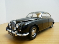 PARAGON 98311 1:18 DAIMLER 250 V8 1967