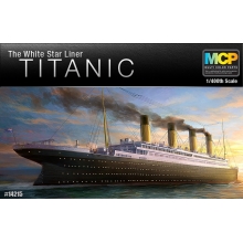 ACADEMY 14215 THE WHITE STAR LINER TITANIC 1:400