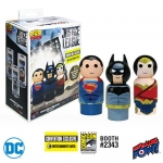 BIF 22865ALT JUSTICE LEAGUE PIN MATE WOODEN FIGURE SET OF 3 CON EXC