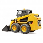 BRUDER 02481 CAT SKID STEER LOADER