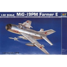 TRUMPETER 02209 1:32 AIRCRAFT MIG 19PM FARMER E CHN F 6B