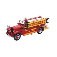 SIGNATURE 32308 1:32 REO FIRE TRUCK ( 1928 )